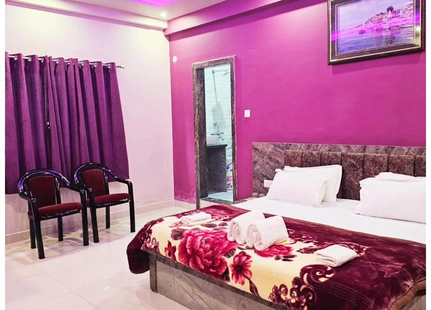 Hotel Kashi Inn Rajghat Near Kashi Vishwanath Temple & Ganga Ghat--Fully Air Conditioning Room-Freewi-Fi-Parking-Lift -Room Service- Best Hotel In Varanasi Homestay