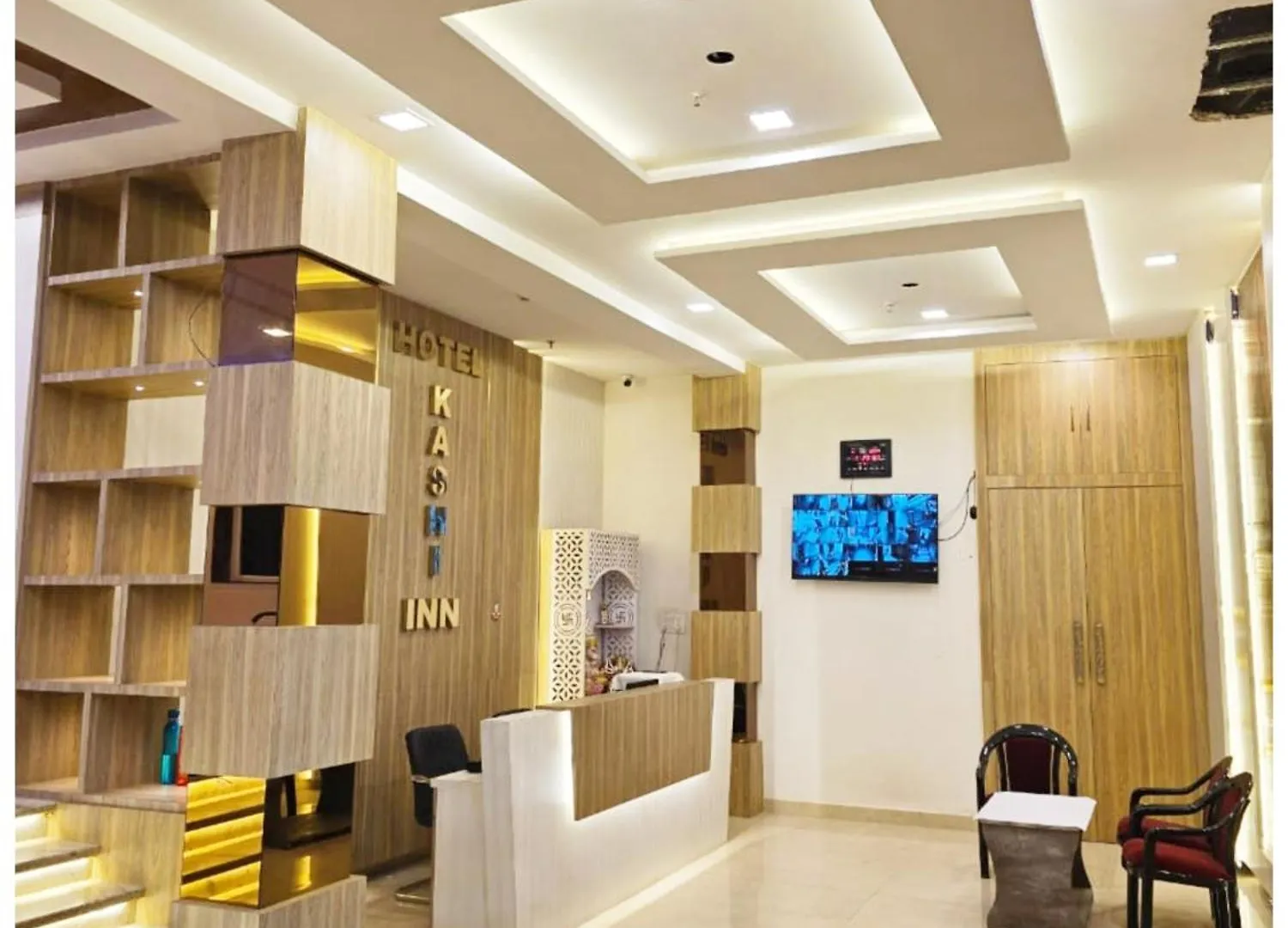 Hotel Kashi Inn Rajghat Near Kashi Vishwanath Temple & Ganga Ghat--Fully Air Conditioning Room-Freewi-Fi-Parking-Lift -Room Service- Best Hotel In Varanasi 0*,